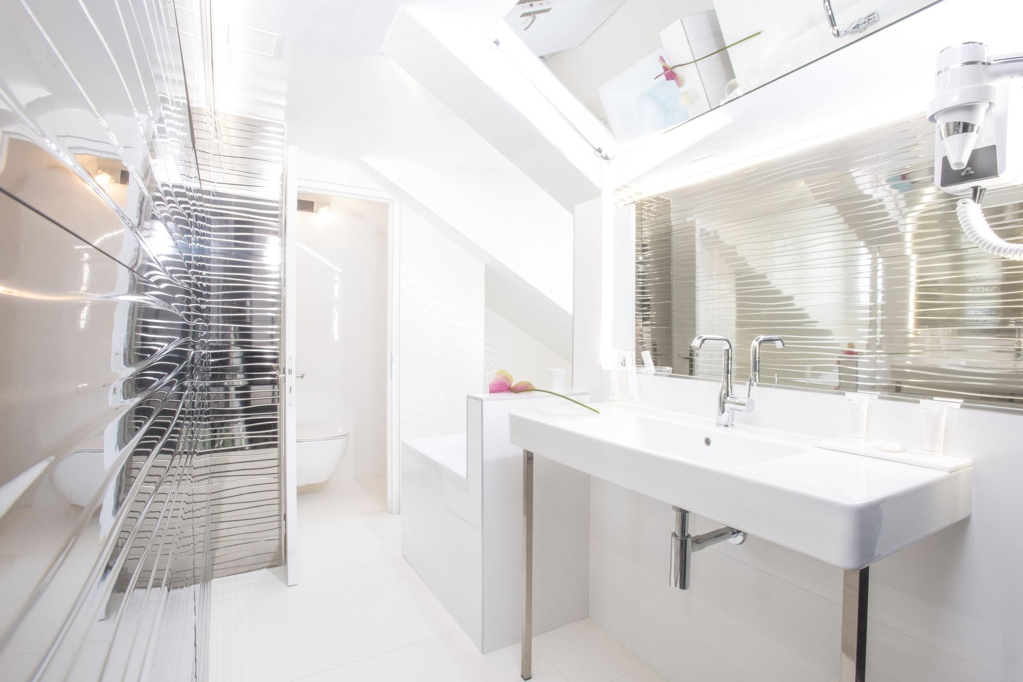 Hotel Icone Paris Bagian luar foto